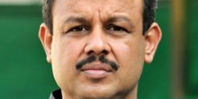 Asad Kharal wins IAPEA award